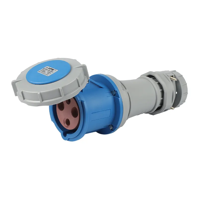 Enchufe industrial marino